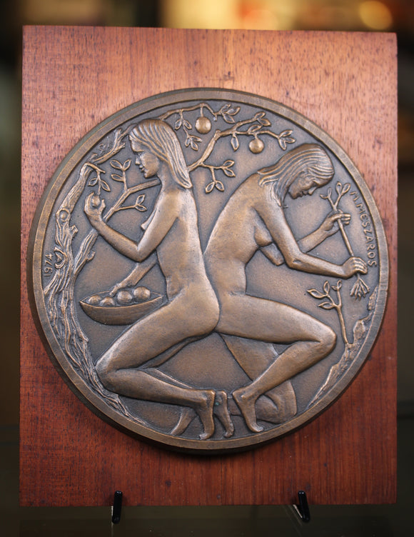Michael Meszaros 1974 Uniface Bronze Medal (185mm) Apple Picking