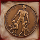 Centenary of Victoria’s Separation from NSW (1851) and the Golden Jubilee of Australian Federation (1901) Medal